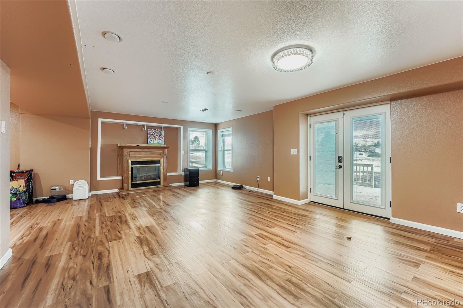 MLS Image #18 for 2751 s waco way,aurora, Colorado