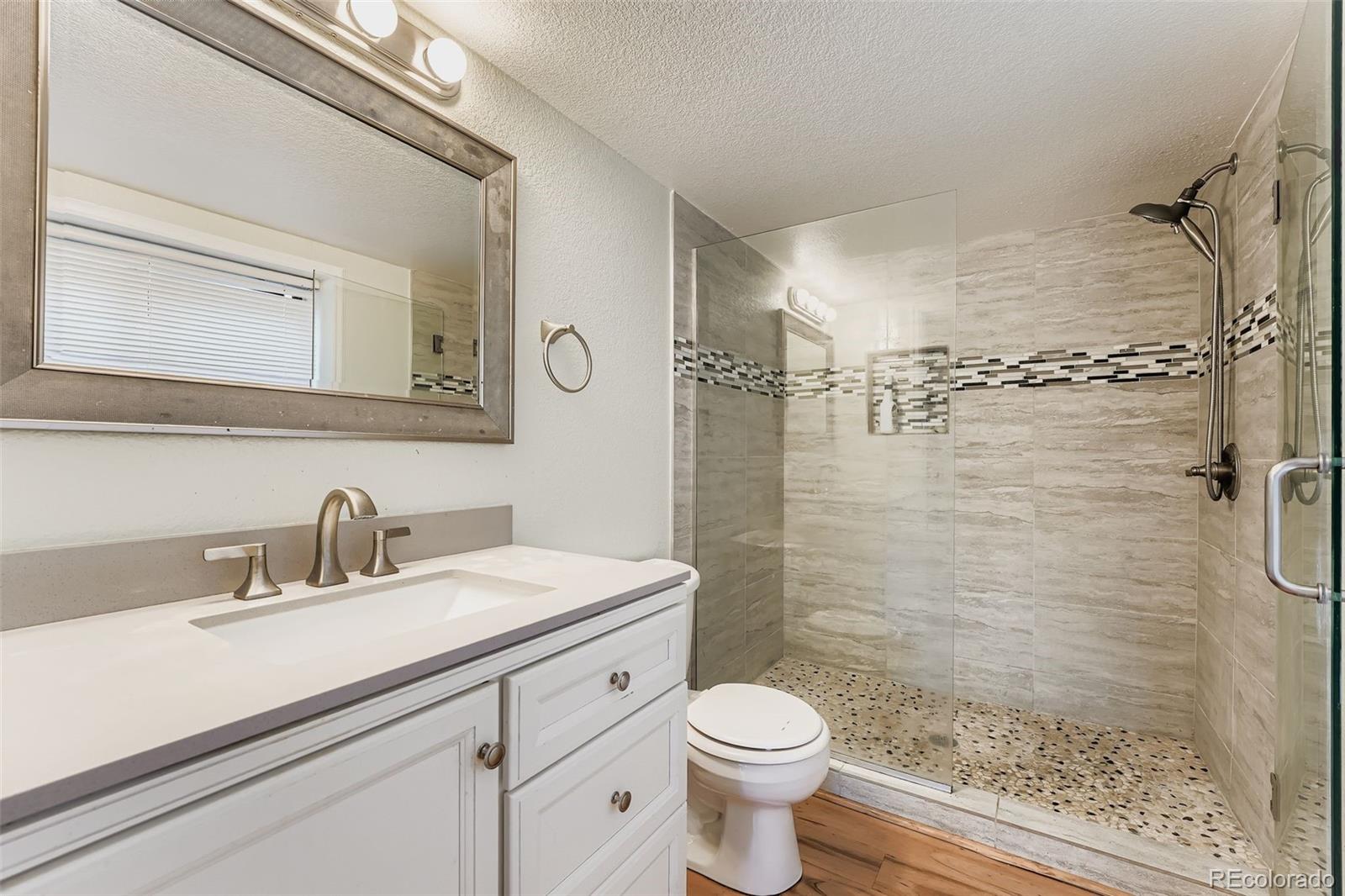 MLS Image #19 for 2751 s waco way,aurora, Colorado