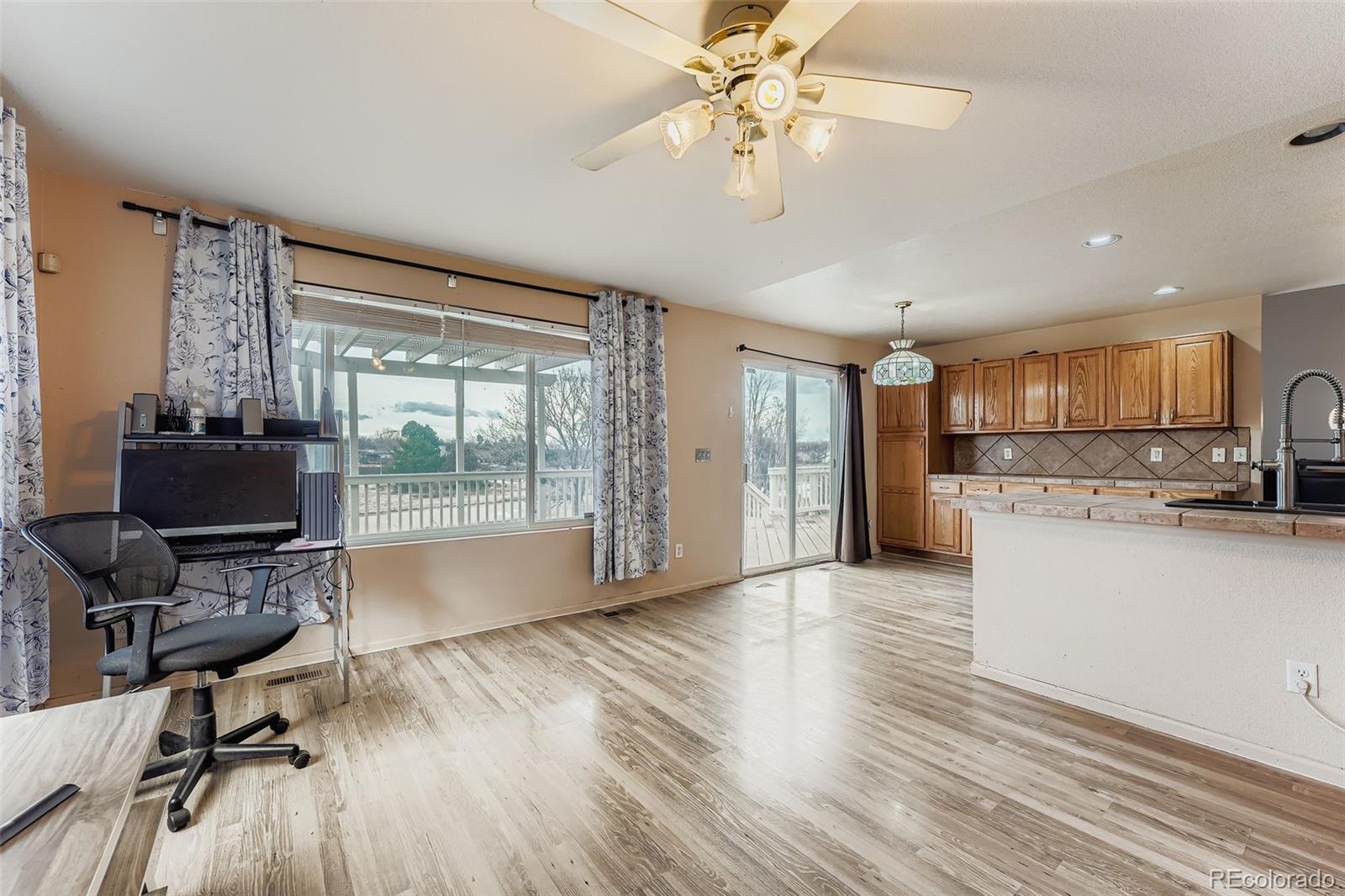 MLS Image #5 for 2751 s waco way,aurora, Colorado