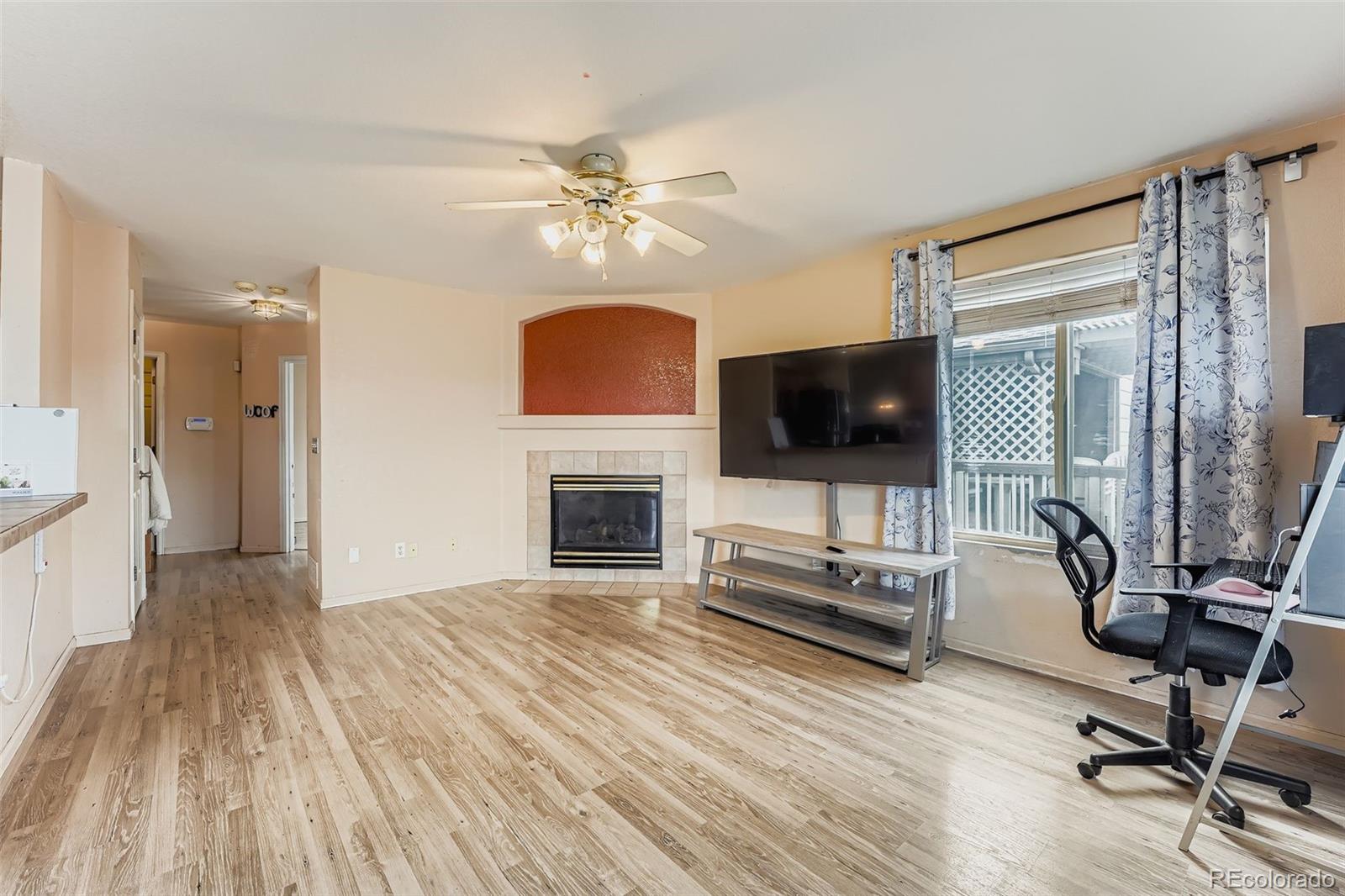 MLS Image #6 for 2751 s waco way,aurora, Colorado