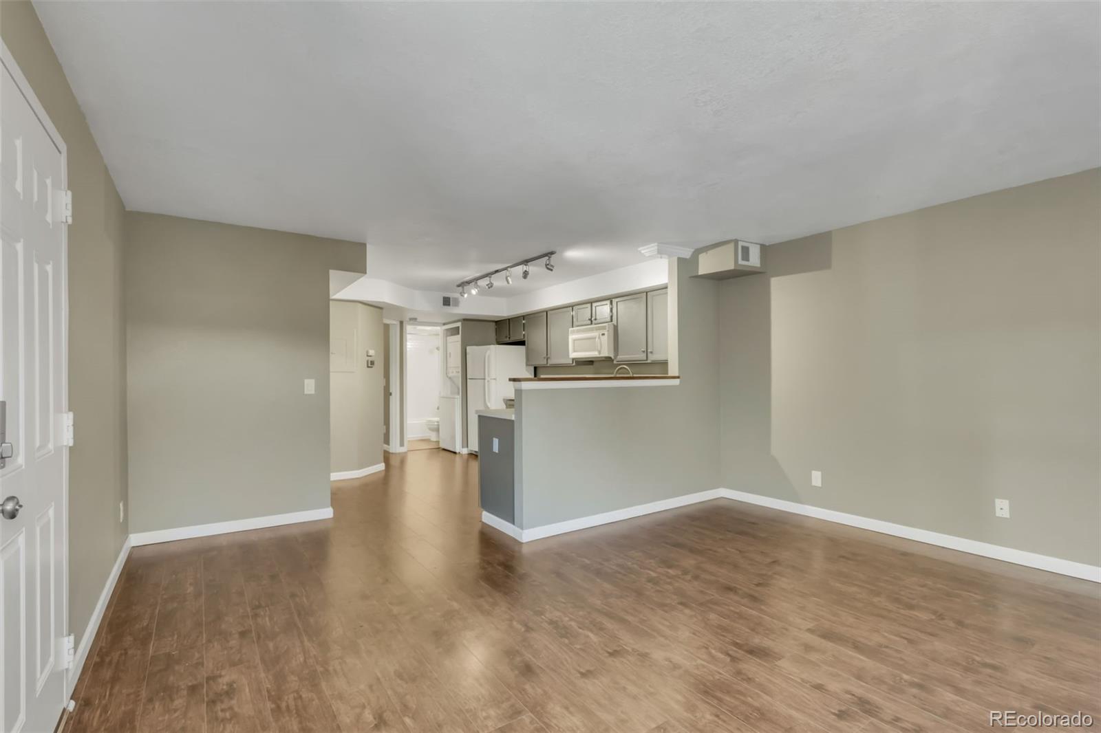 MLS Image #5 for 980 s dawson way 11,aurora, Colorado