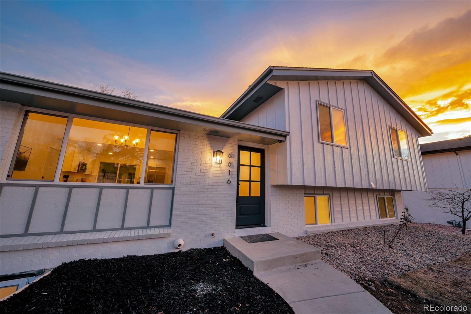 MLS Image #1 for 6616 s apache drive,littleton, Colorado