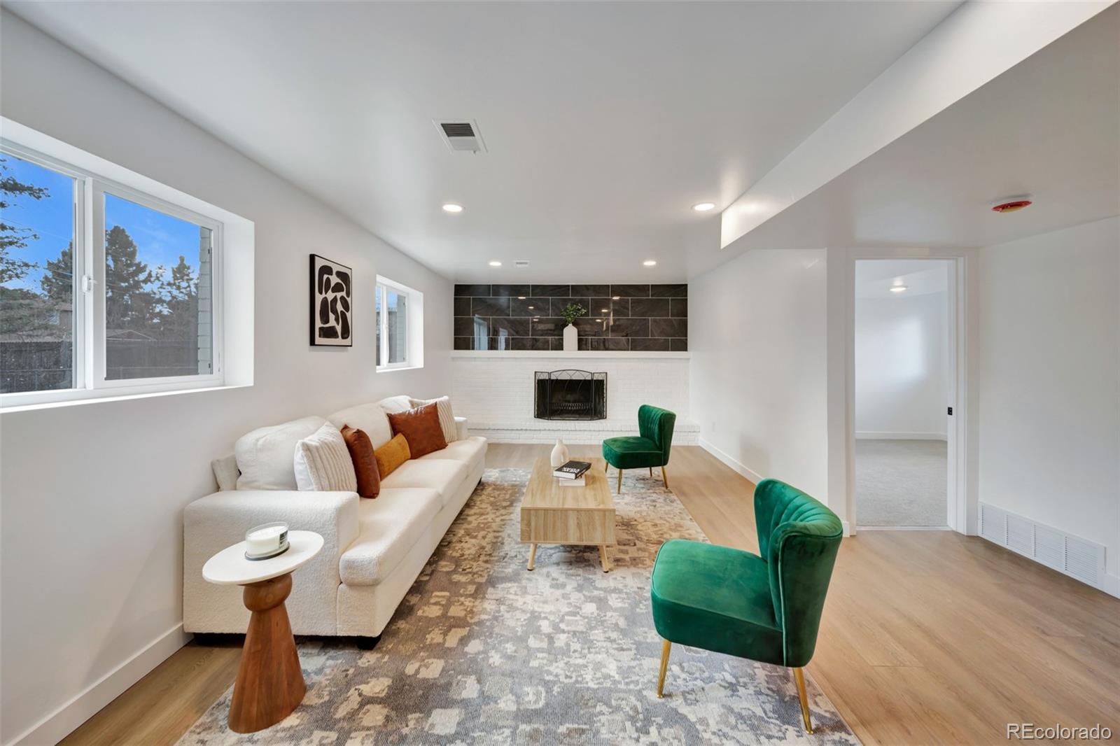 MLS Image #11 for 6616 s apache drive,littleton, Colorado