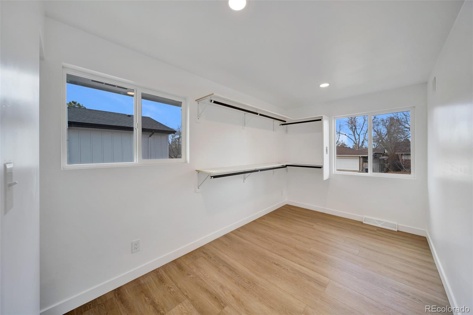 MLS Image #16 for 6616 s apache drive,littleton, Colorado