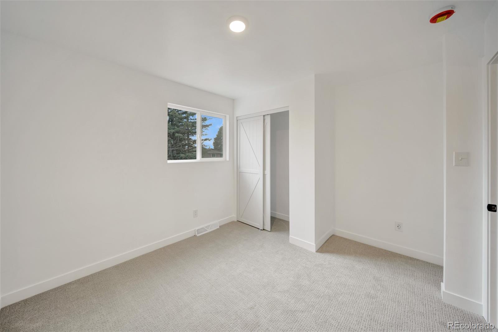 MLS Image #17 for 6616 s apache drive,littleton, Colorado