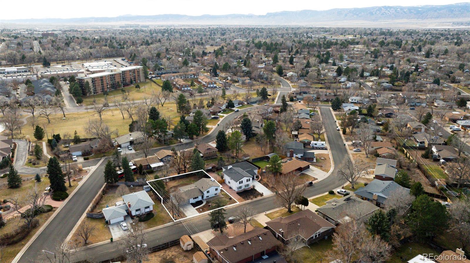MLS Image #31 for 6616 s apache drive,littleton, Colorado