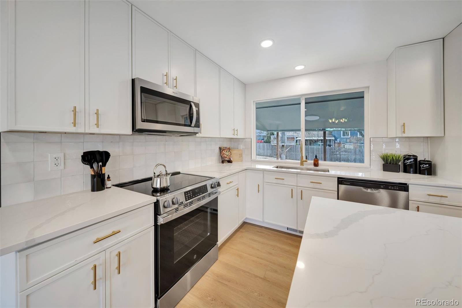 MLS Image #7 for 6616 s apache drive,littleton, Colorado
