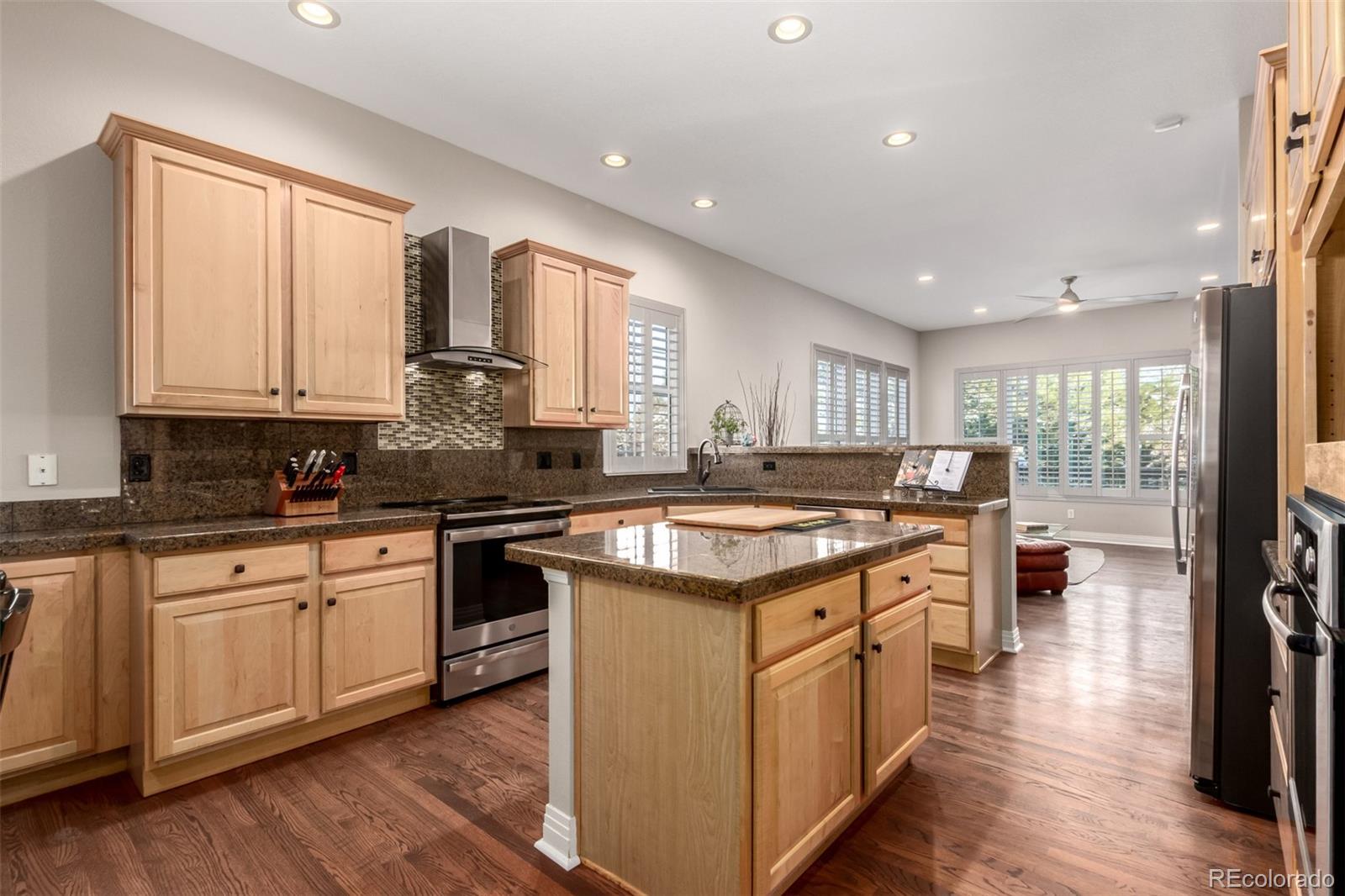 MLS Image #11 for 16889 w 63rd lane,arvada, Colorado