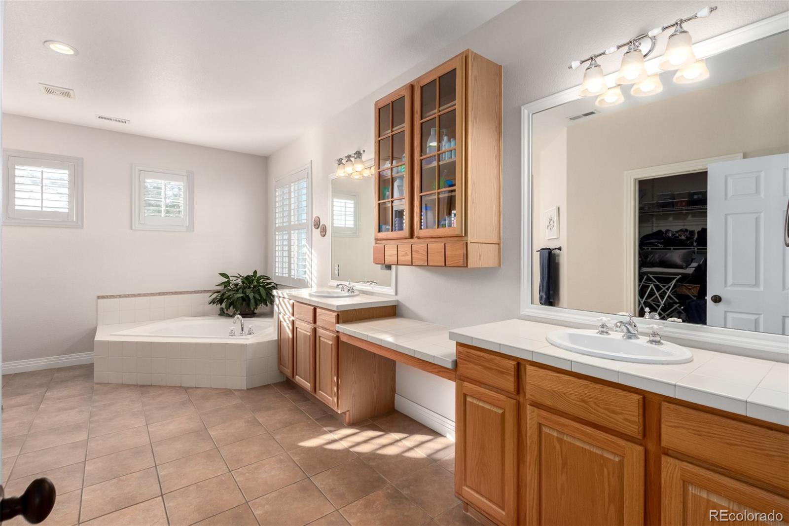 MLS Image #16 for 16889 w 63rd lane,arvada, Colorado