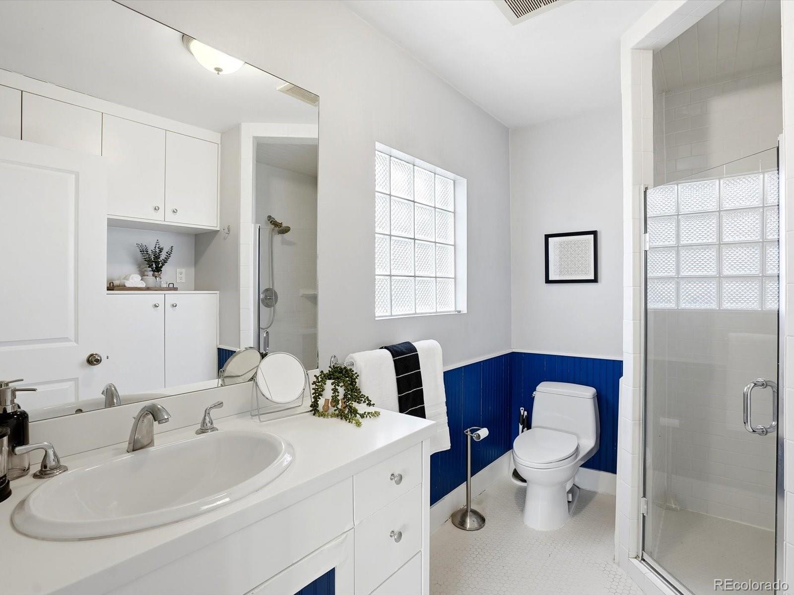 MLS Image #20 for 321 n grant street,denver, Colorado