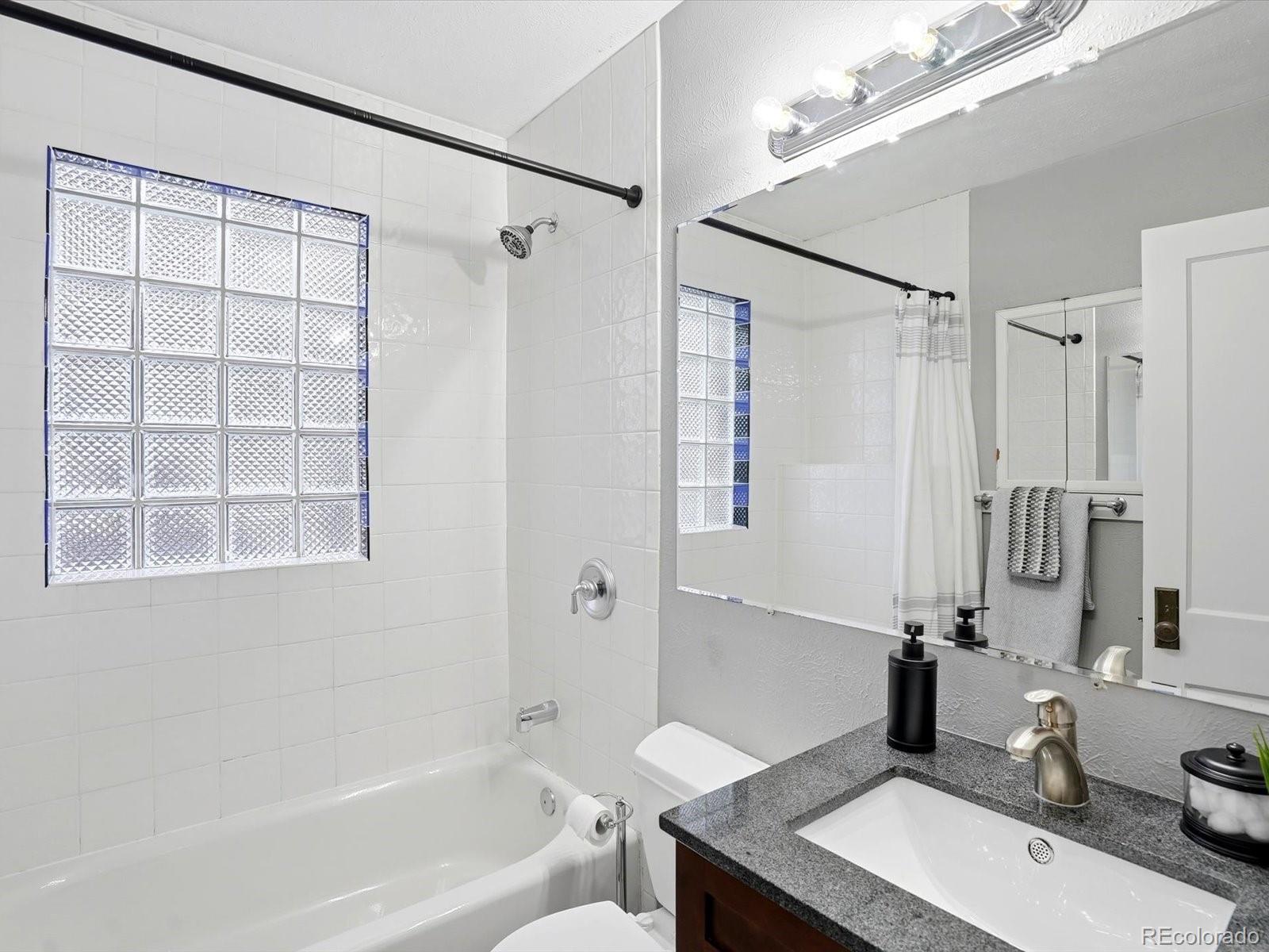 MLS Image #24 for 321 n grant street,denver, Colorado