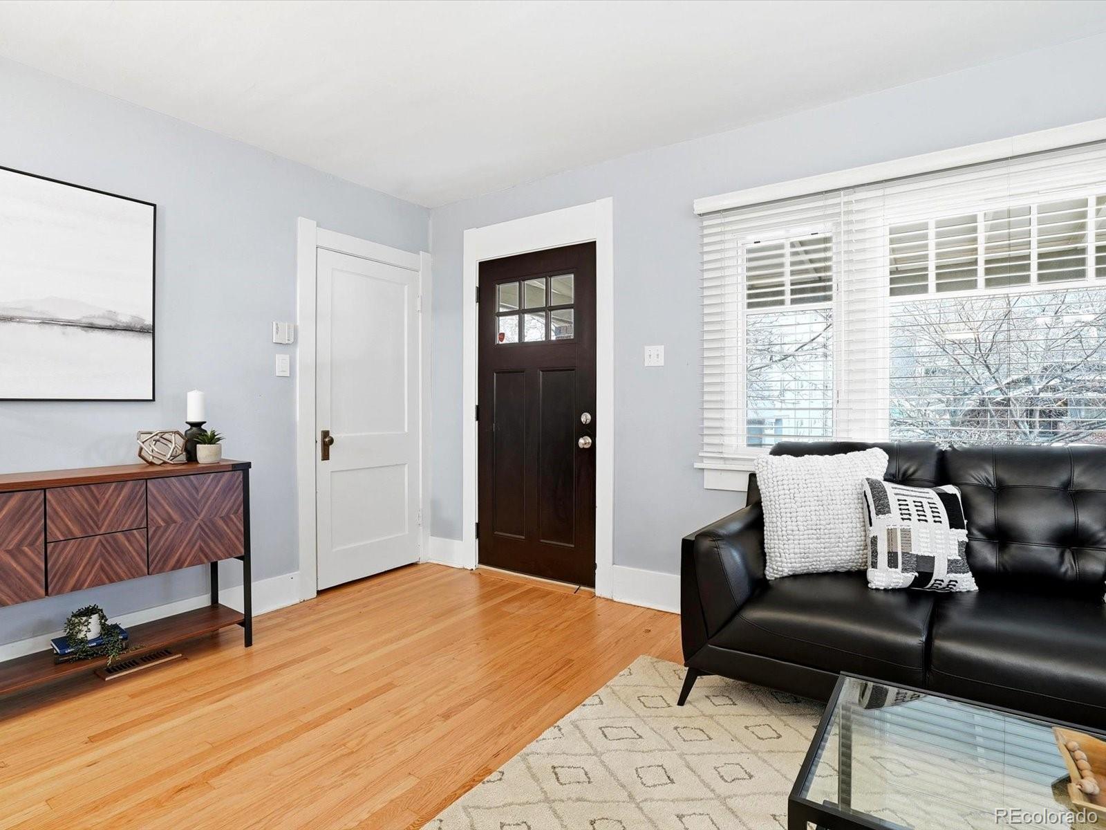 MLS Image #7 for 321 n grant street,denver, Colorado