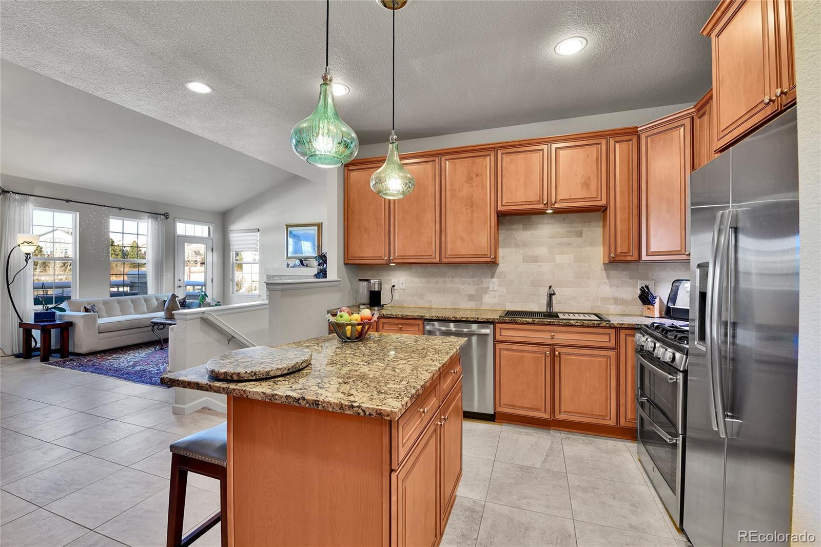MLS Image #11 for 21999 e euclid drive,aurora, Colorado