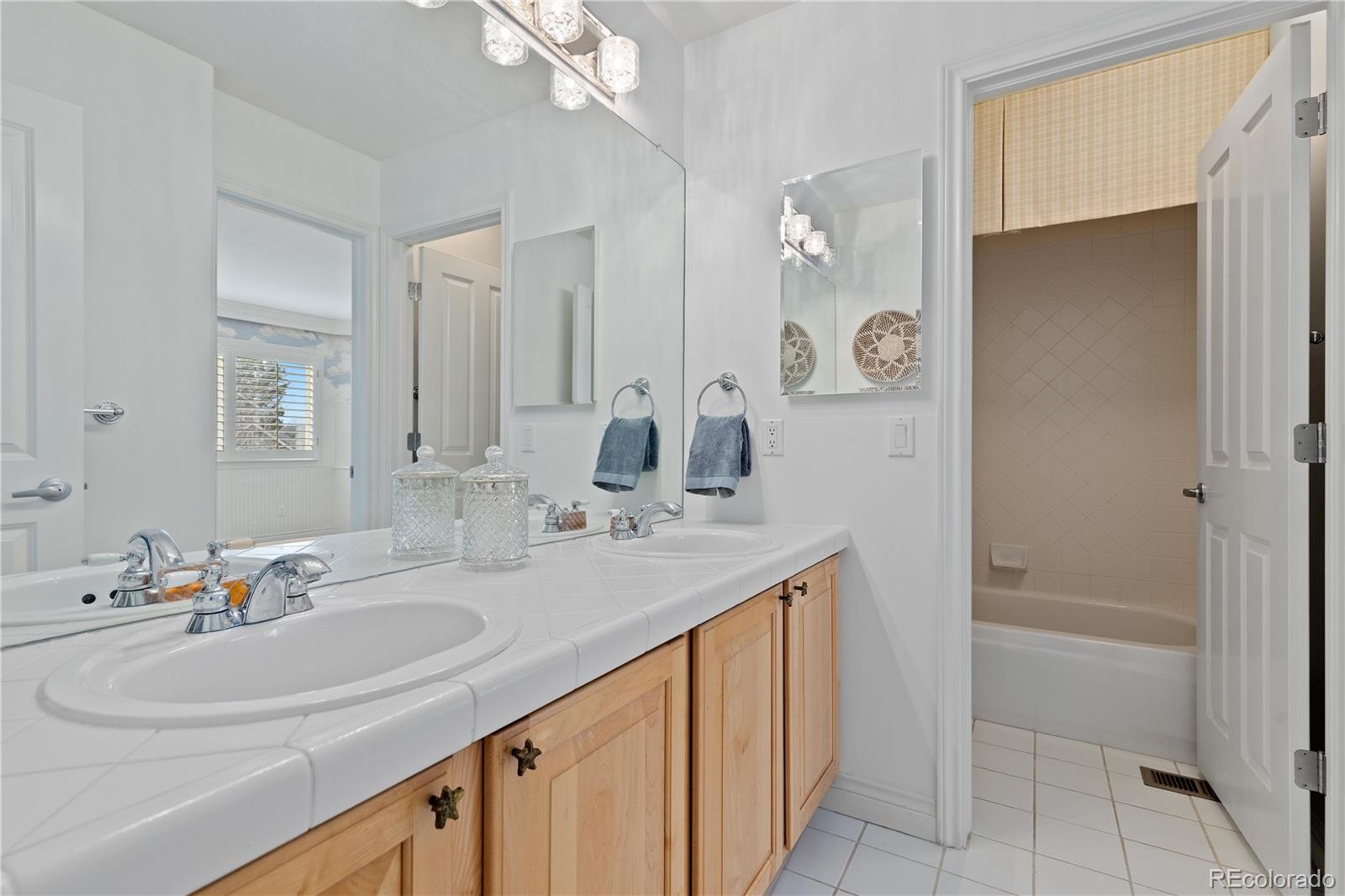 MLS Image #23 for 6297 w prentice avenue,littleton, Colorado