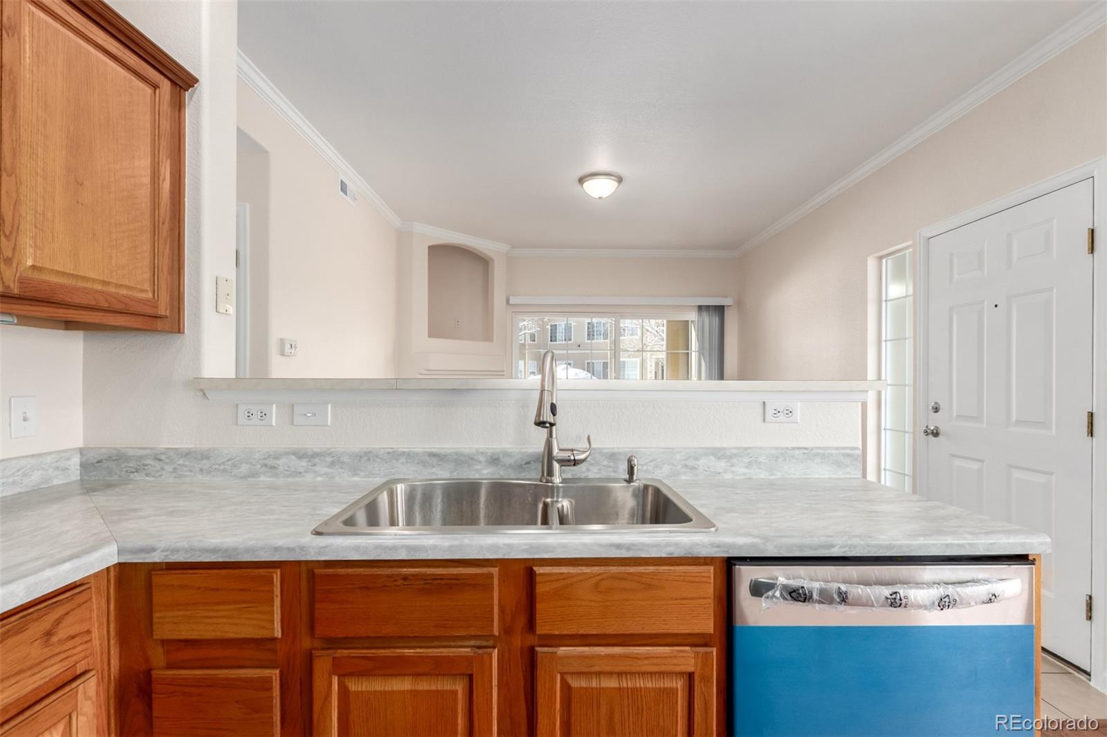 MLS Image #10 for 1415 s galena way 103,denver, Colorado