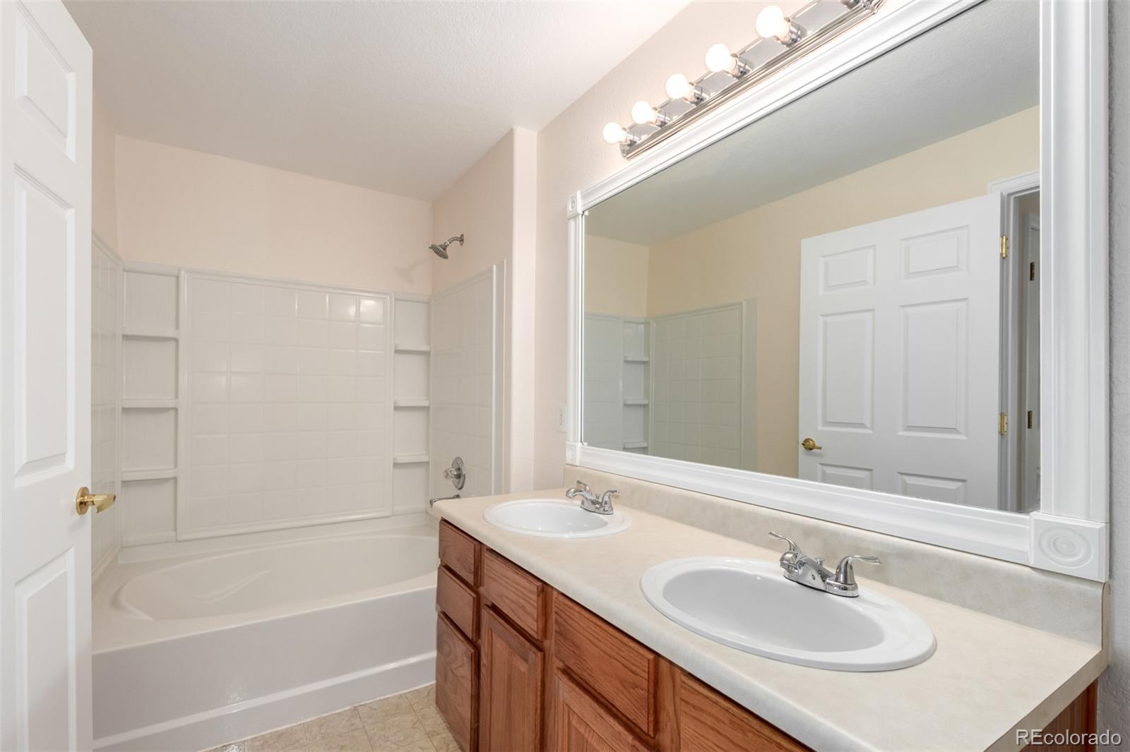MLS Image #17 for 1415 s galena way 103,denver, Colorado