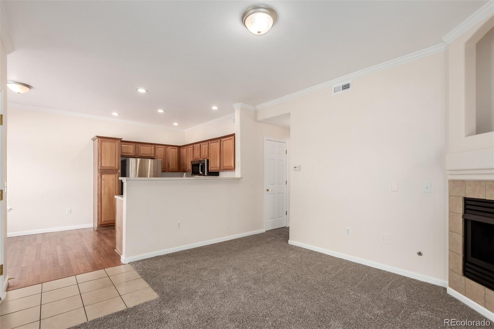 MLS Image #4 for 1415 s galena way 103,denver, Colorado
