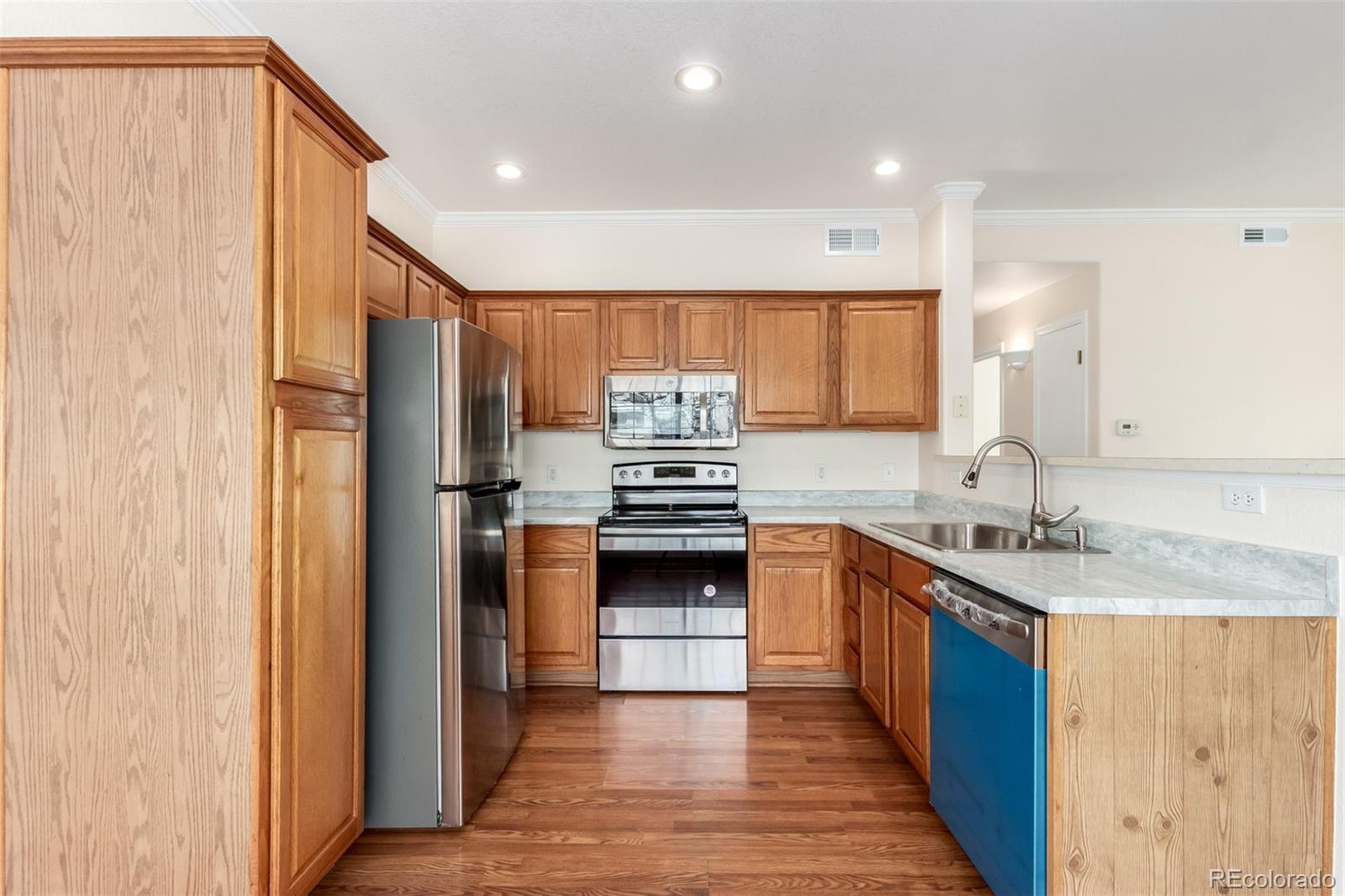 MLS Image #6 for 1415 s galena way 103,denver, Colorado