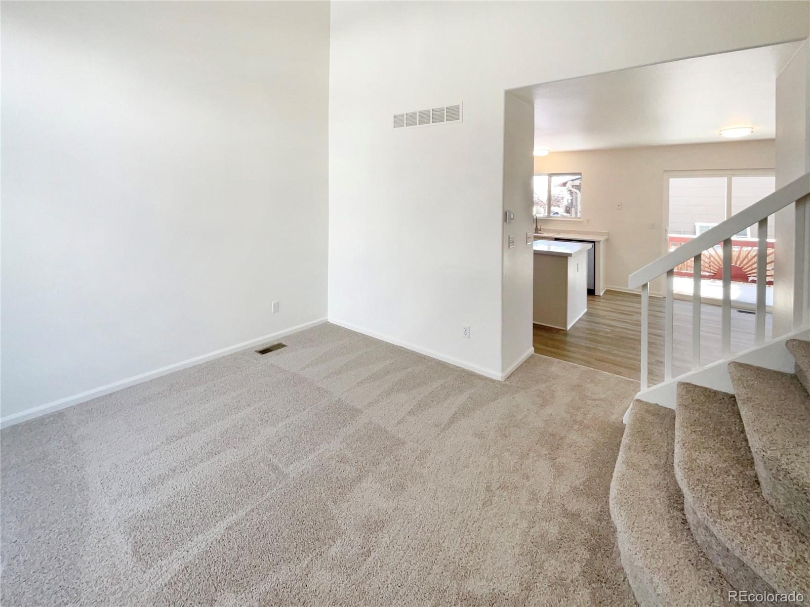 MLS Image #5 for 19370 e 40th place,denver, Colorado