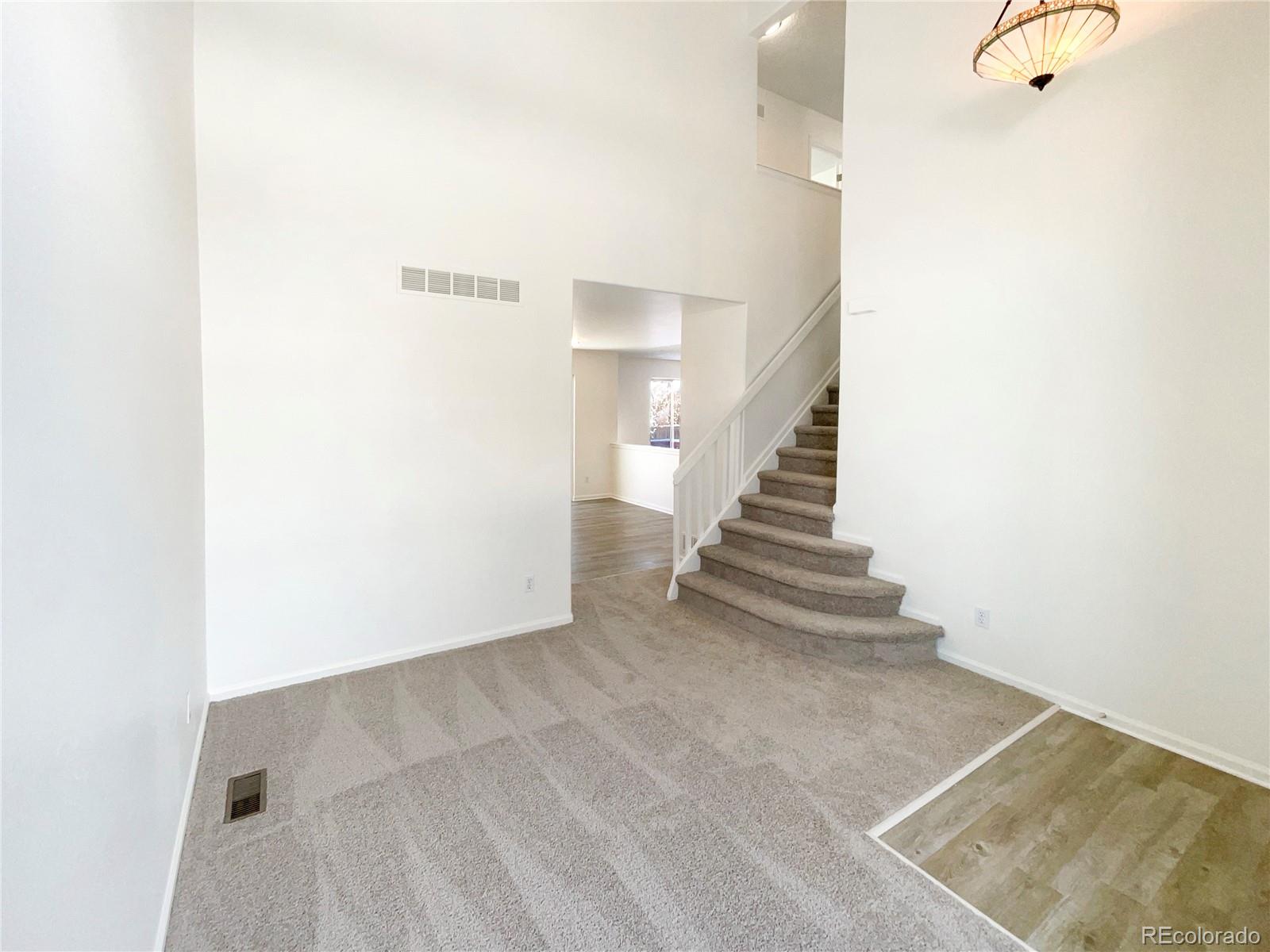 MLS Image #6 for 19370 e 40th place,denver, Colorado