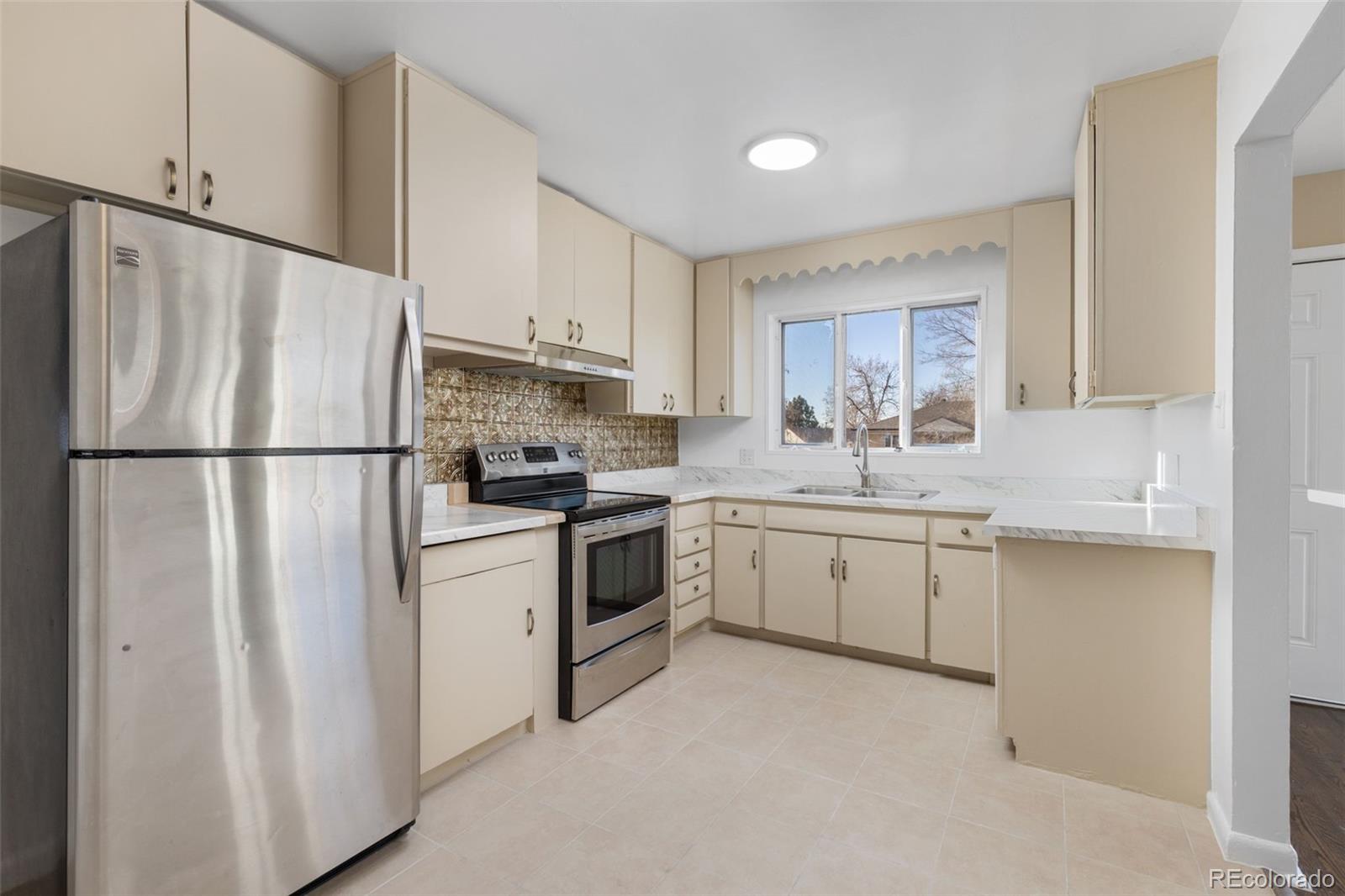 MLS Image #5 for 10830  carrol lane,northglenn, Colorado
