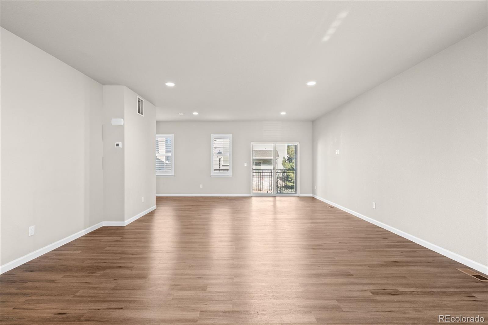 MLS Image #6 for 11250  florence street 9e,commerce city, Colorado