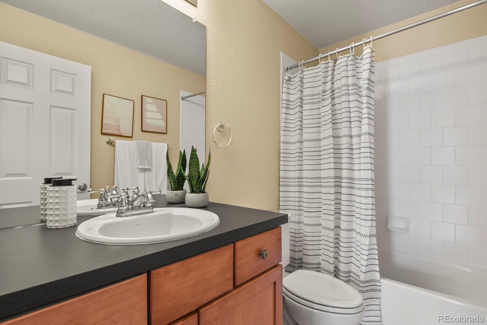 MLS Image #20 for 8260 e 24th drive ,denver, Colorado