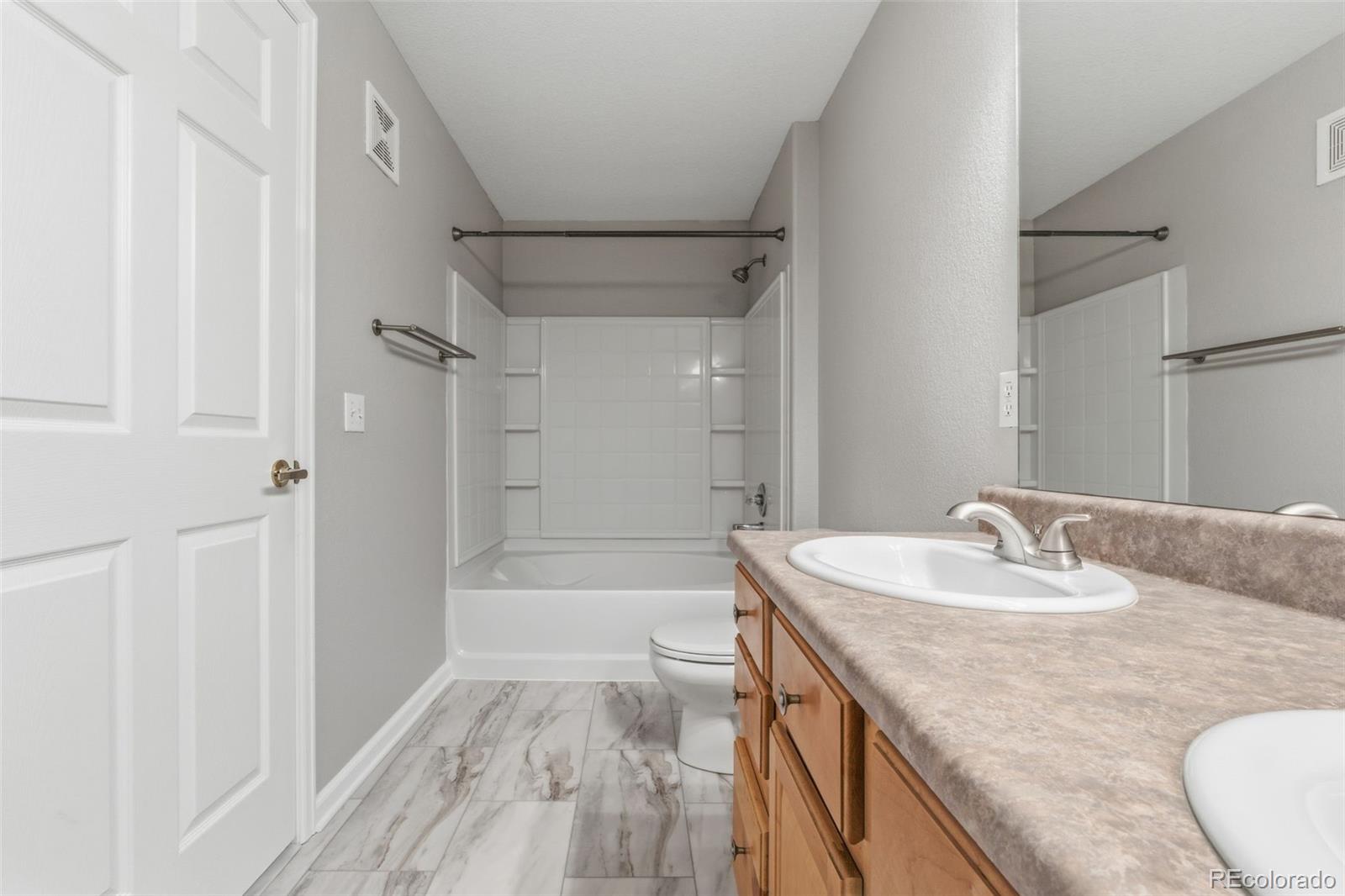 MLS Image #5 for 1435 s galena way,denver, Colorado