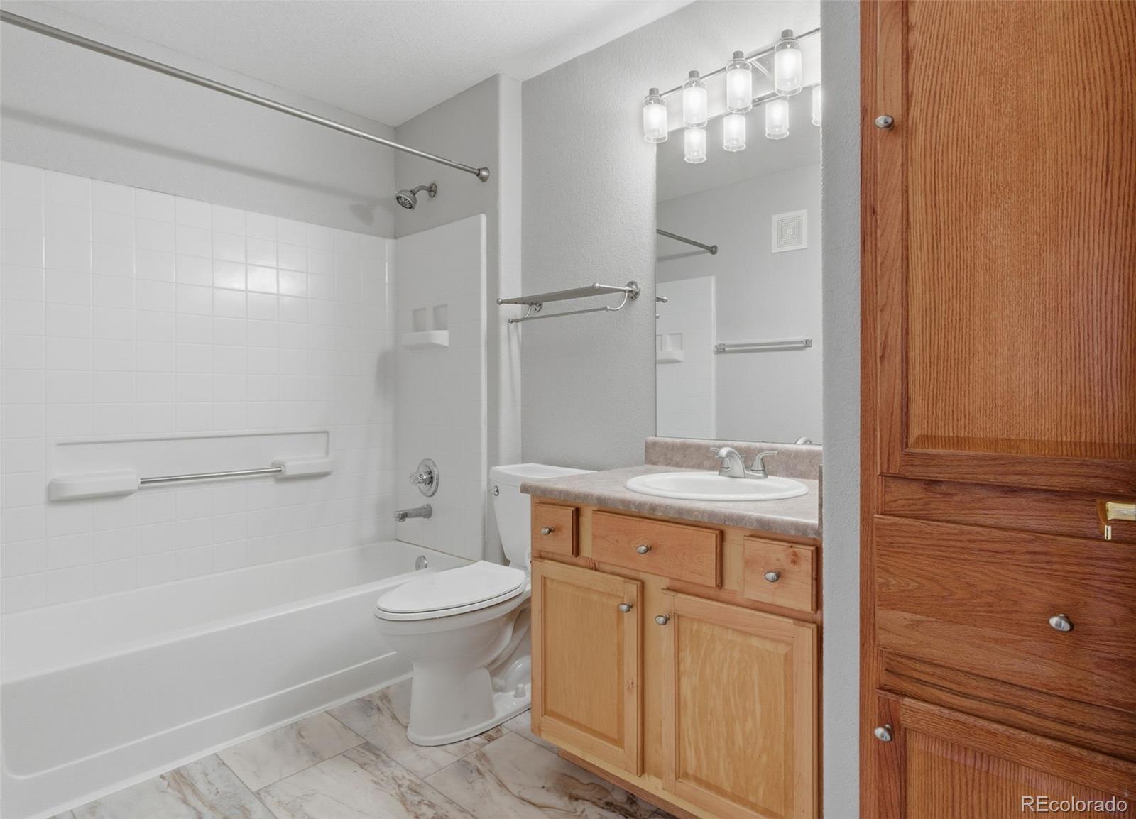 MLS Image #8 for 1435 s galena way,denver, Colorado