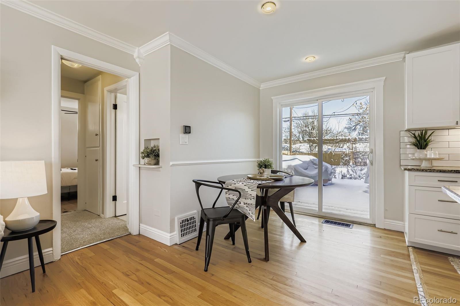 MLS Image #10 for 3054  newport street,denver, Colorado