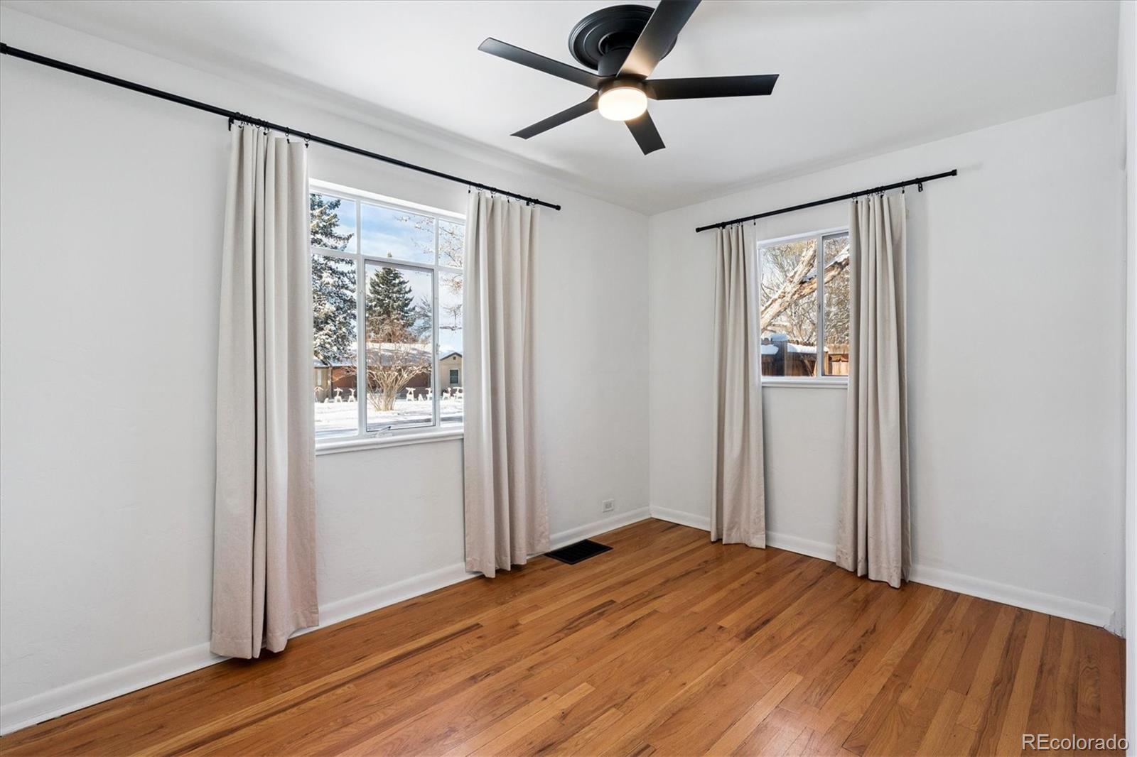 MLS Image #18 for 5362 s cedar street,littleton, Colorado