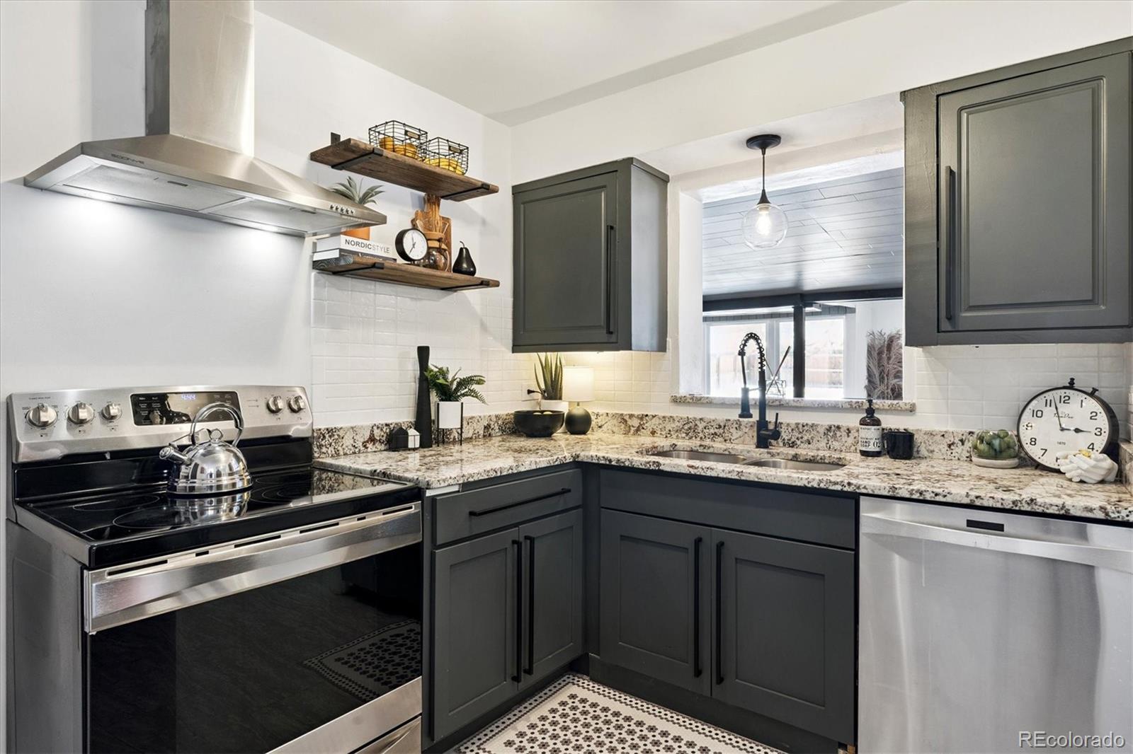 MLS Image #7 for 5362 s cedar street,littleton, Colorado