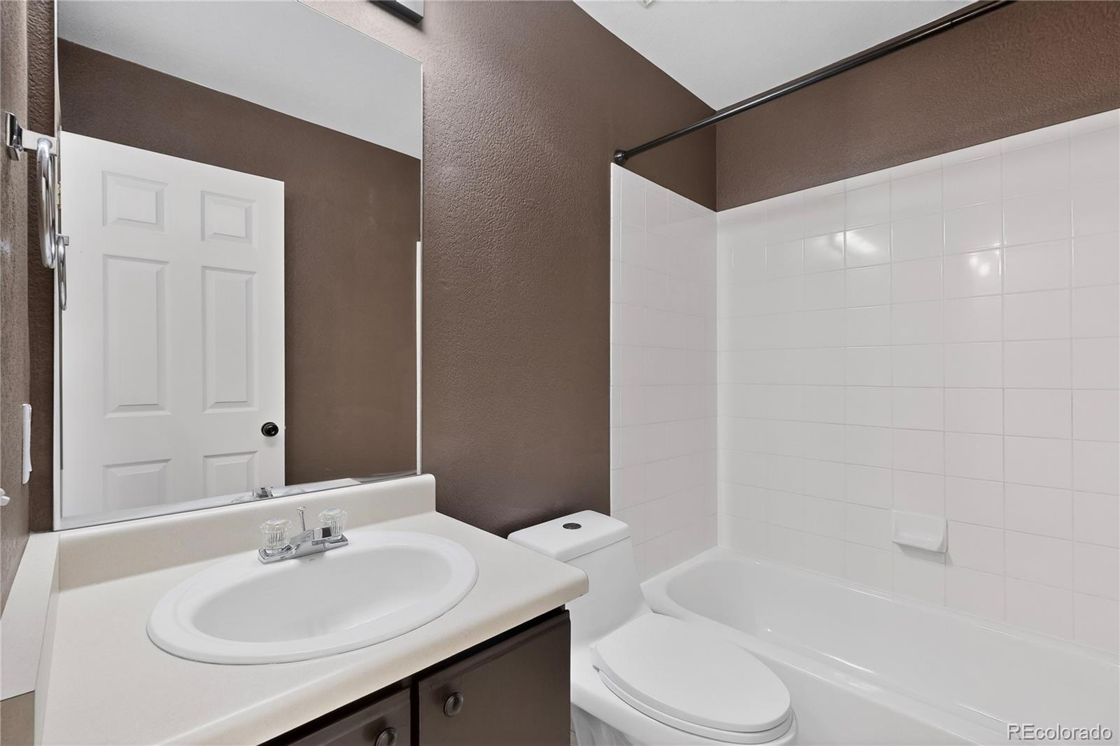 MLS Image #16 for 2285 e 103rd place ,thornton, Colorado