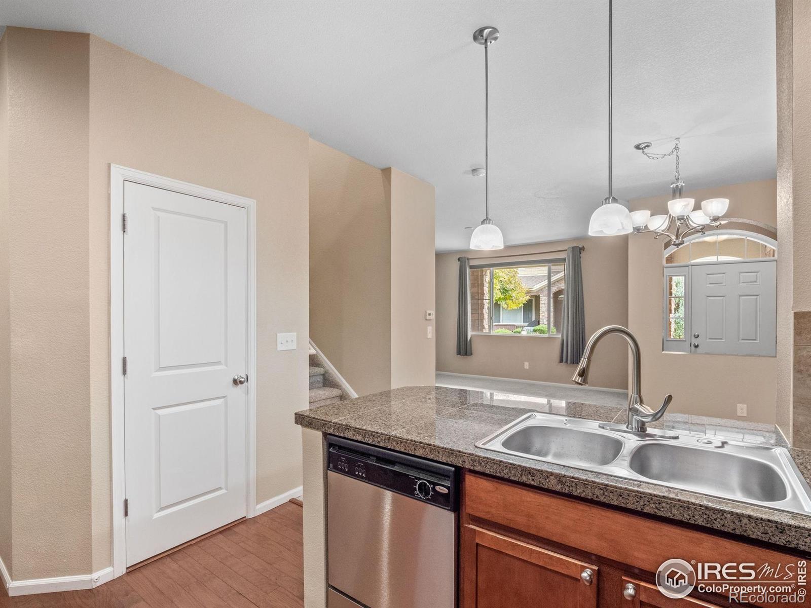 MLS Image #11 for 15496 w 66th drive e,arvada, Colorado