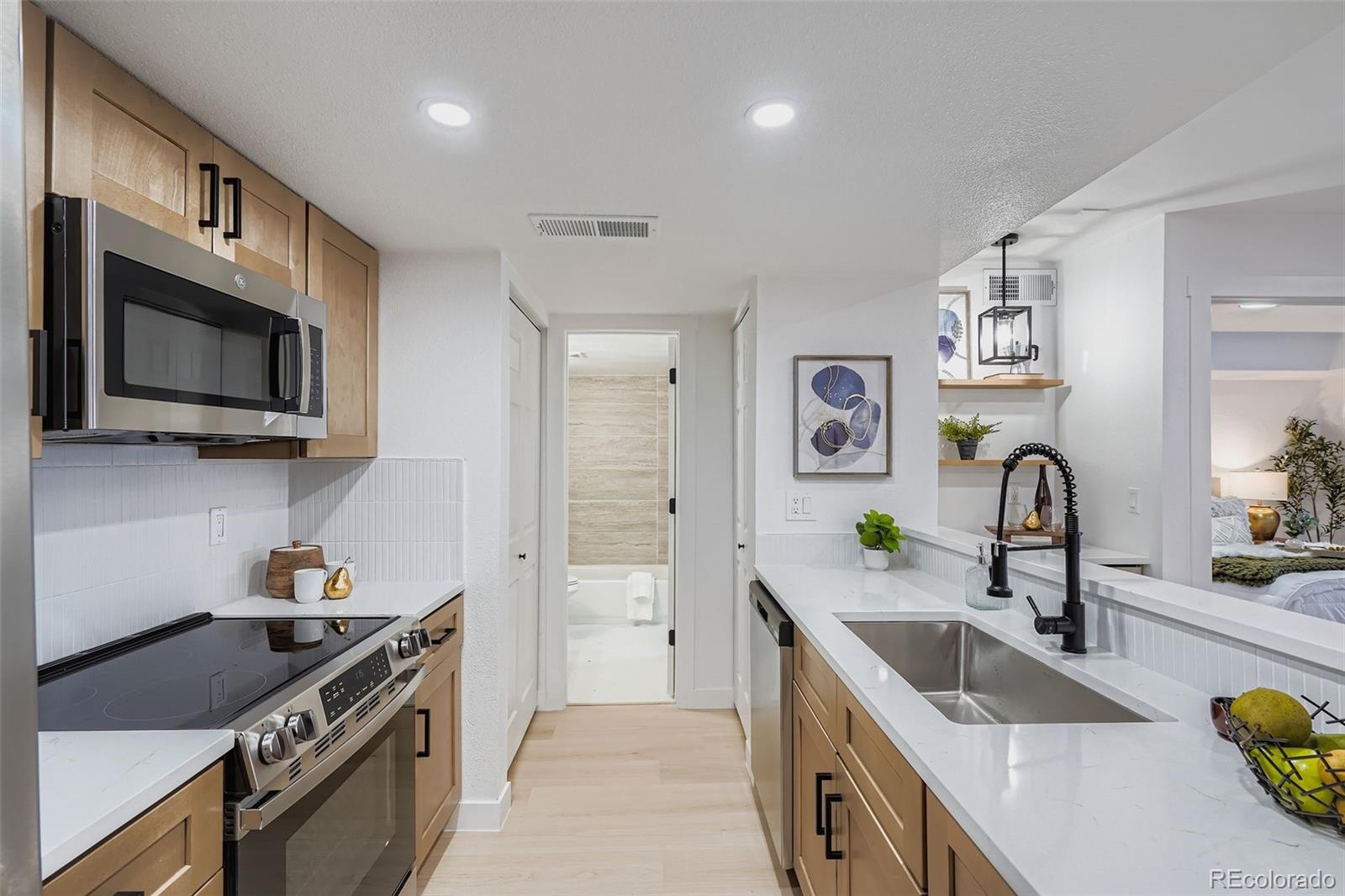MLS Image #10 for 9662  brentwood way 106,broomfield, Colorado