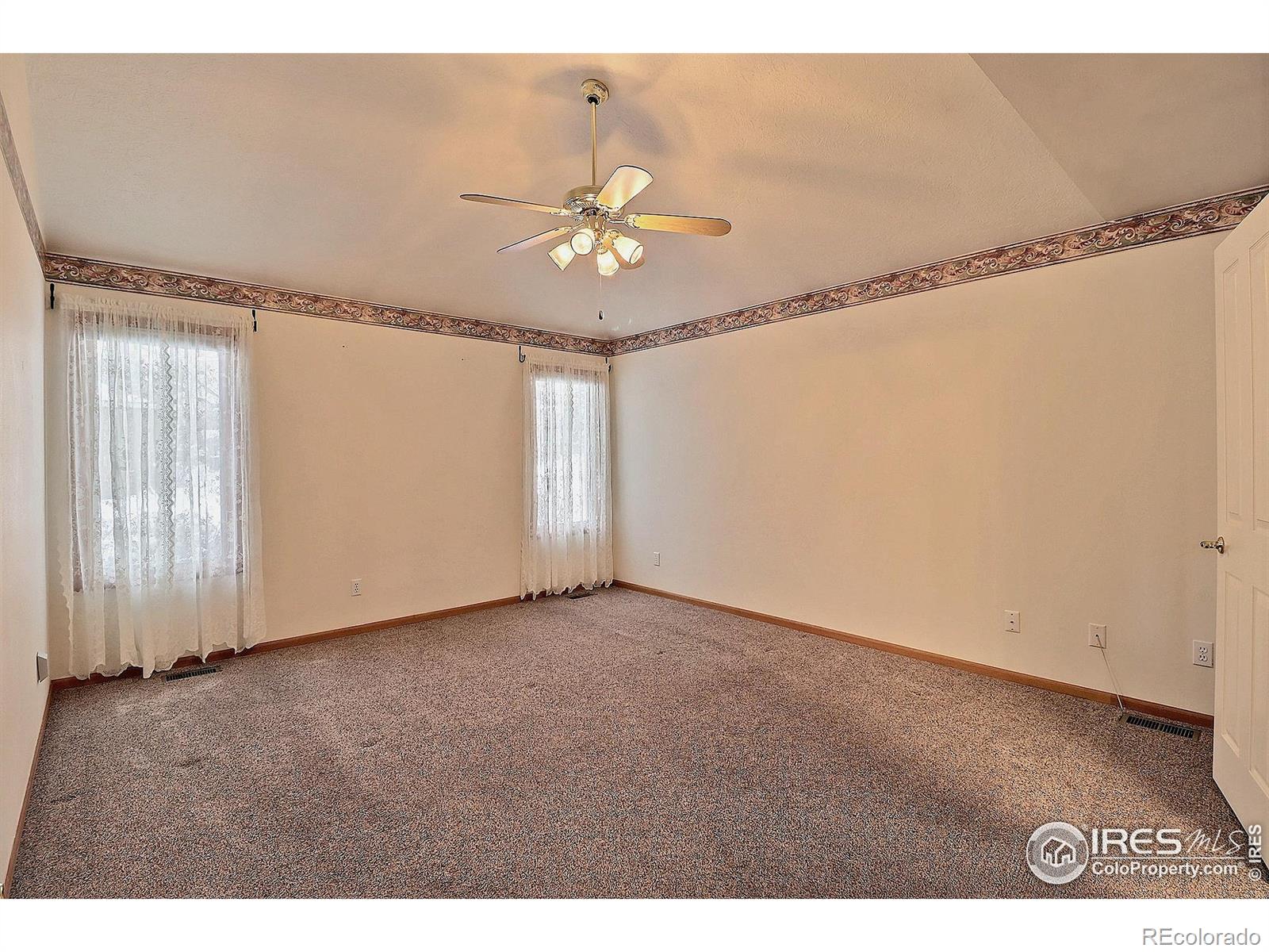 MLS Image #15 for 1956  45th avenue,greeley, Colorado