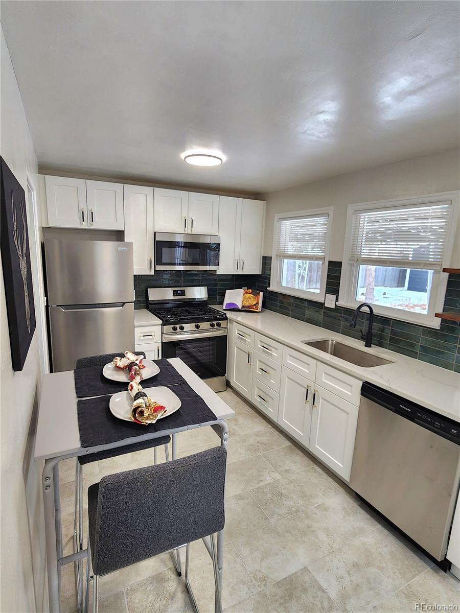 MLS Image #11 for 1273  newark street,aurora, Colorado