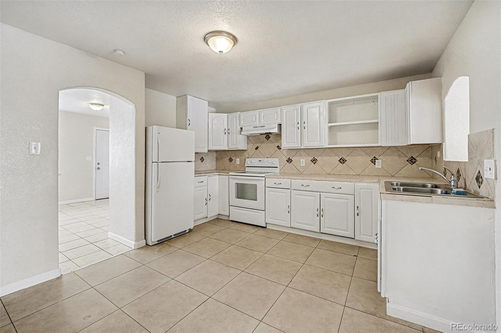 MLS Image #2 for 2308  galena street,aurora, Colorado