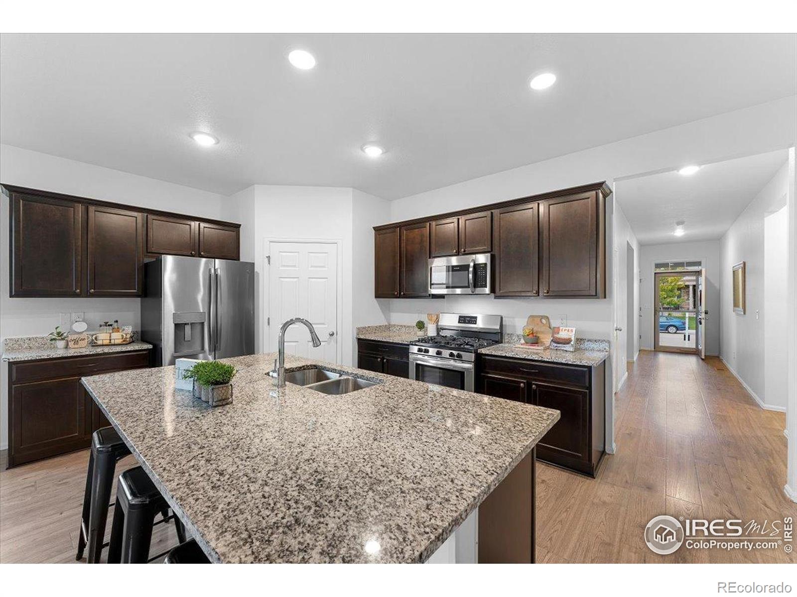 MLS Image #11 for 501  buckrake street,severance, Colorado