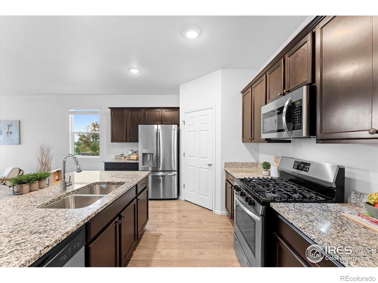 MLS Image #14 for 501  buckrake street,severance, Colorado