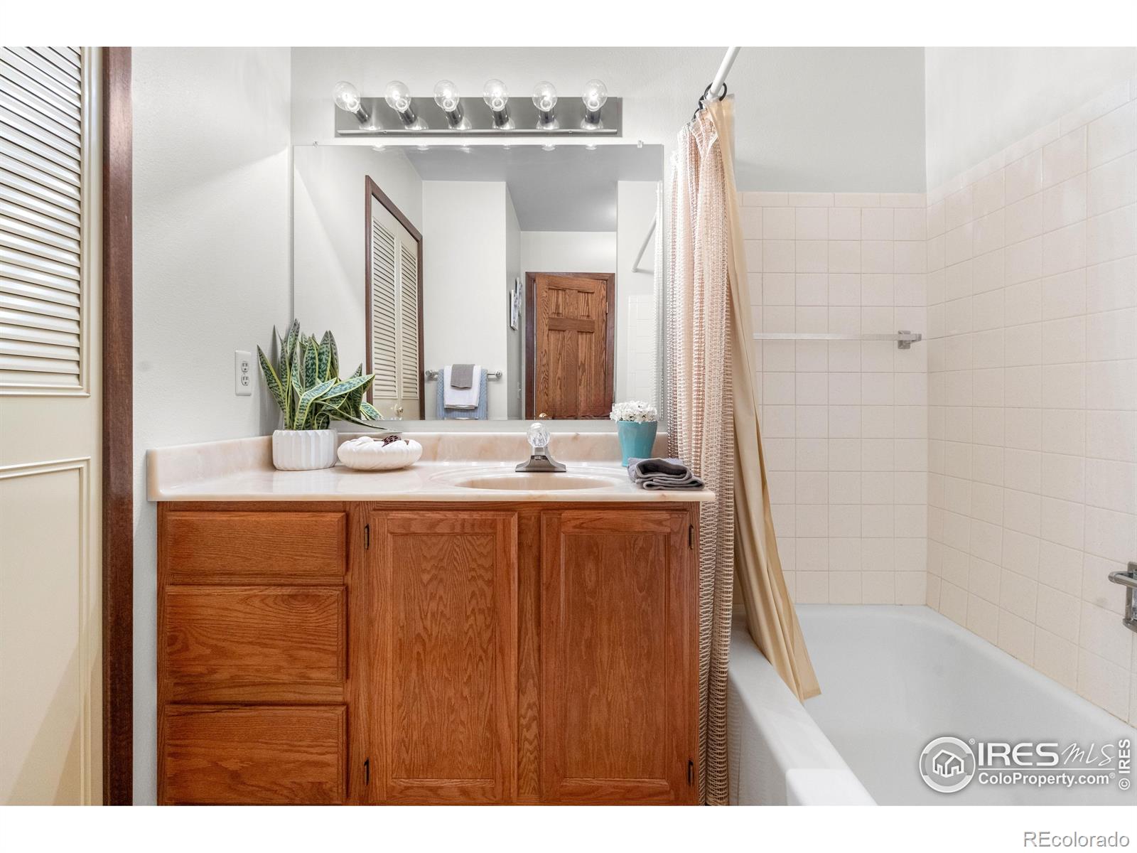 MLS Image #28 for 11198 w 59th place,arvada, Colorado