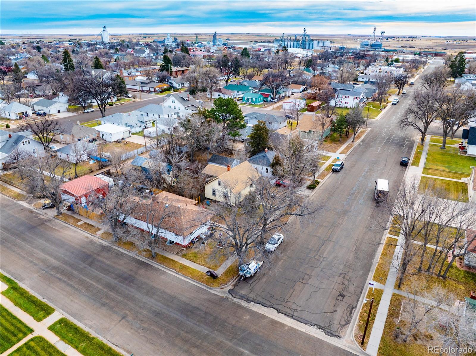 MLS Image #15 for 566  bent avenue,akron, Colorado