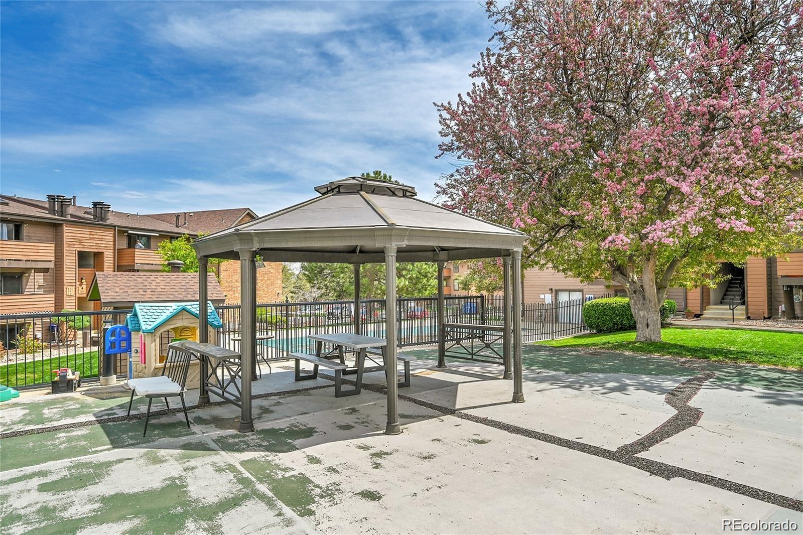 MLS Image #4 for 201  wright street 102,lakewood, Colorado