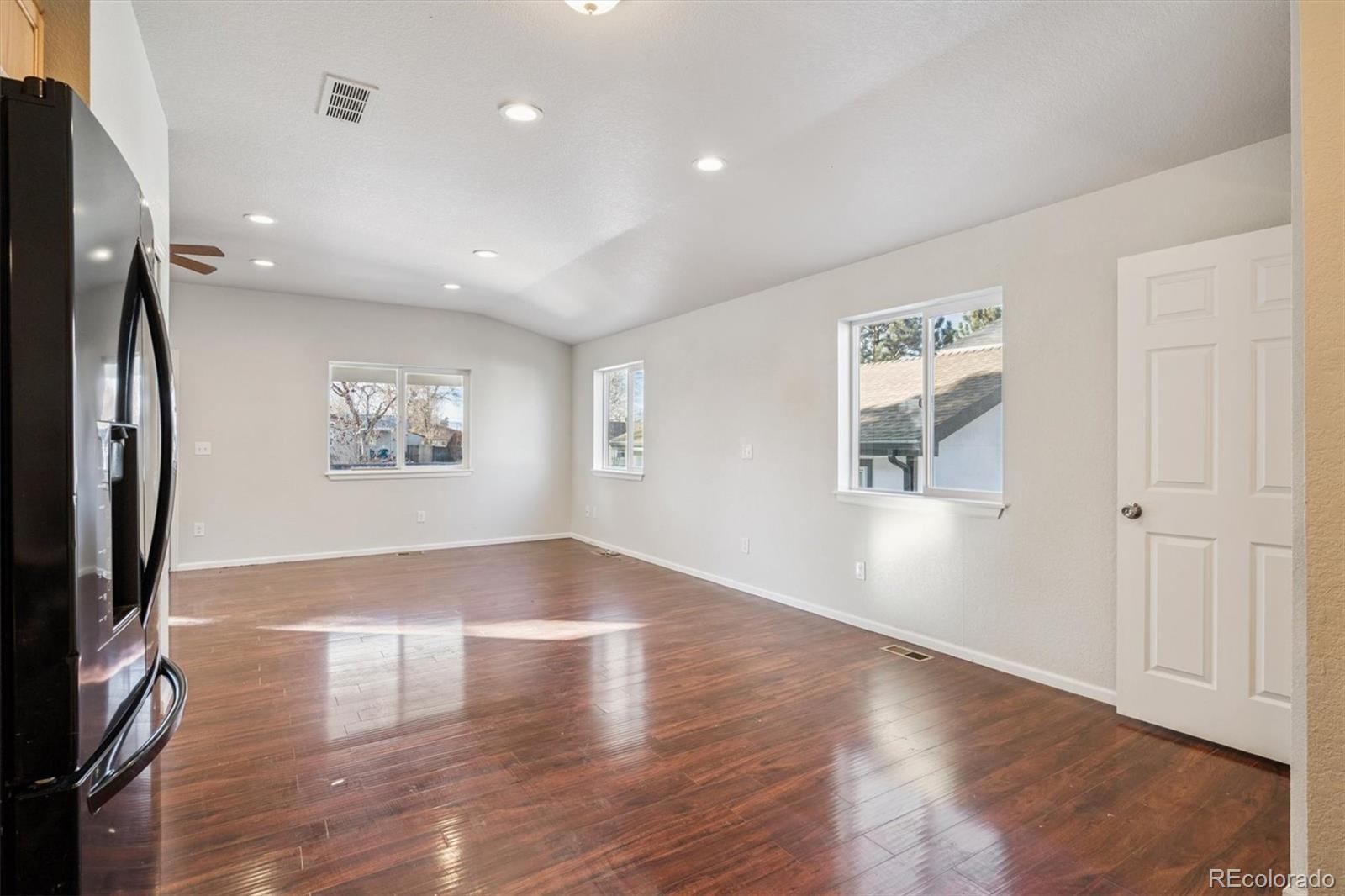 MLS Image #11 for 4732 s bannock street,englewood, Colorado
