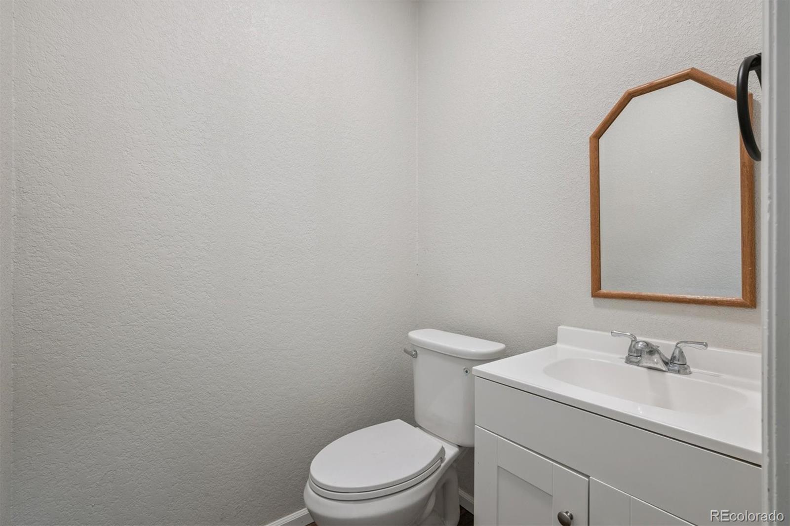 MLS Image #18 for 4732 s bannock street,englewood, Colorado