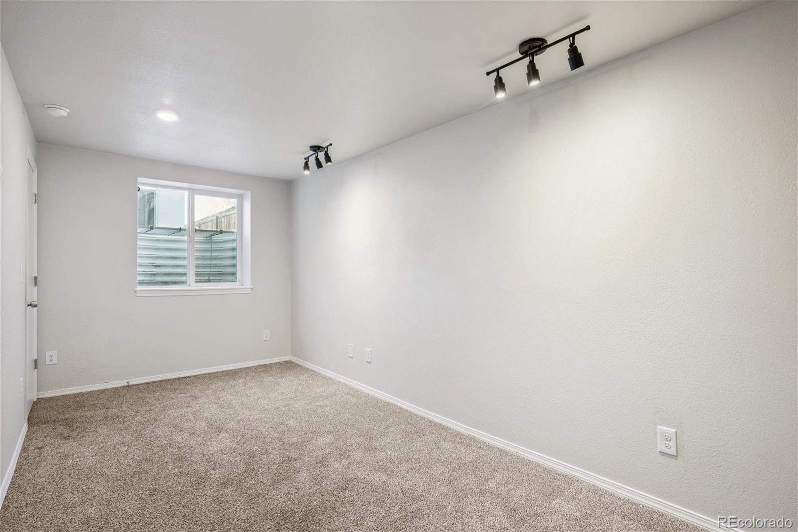 MLS Image #25 for 4732 s bannock street,englewood, Colorado