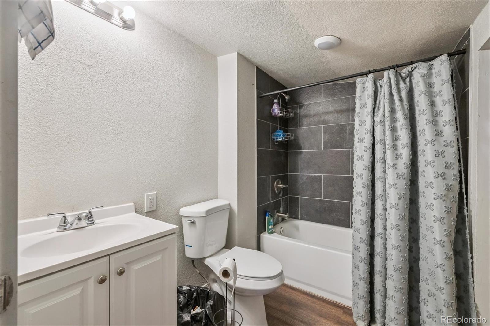 MLS Image #37 for 4732 s bannock street,englewood, Colorado