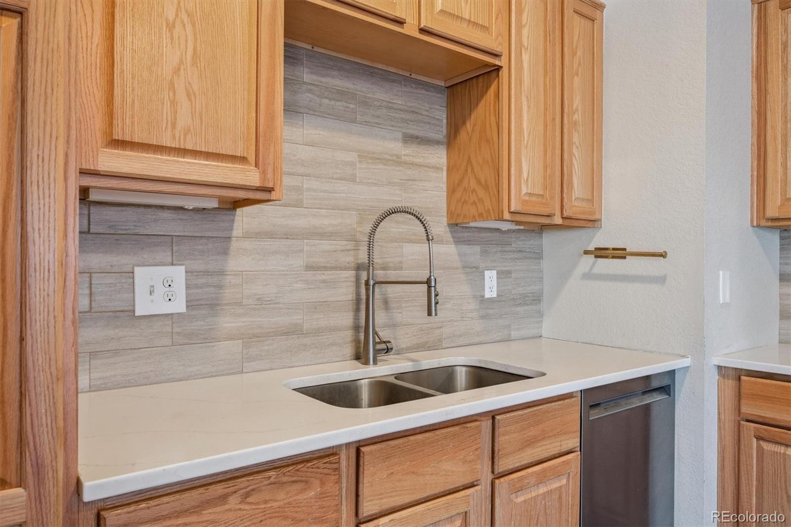 MLS Image #9 for 4732 s bannock street,englewood, Colorado