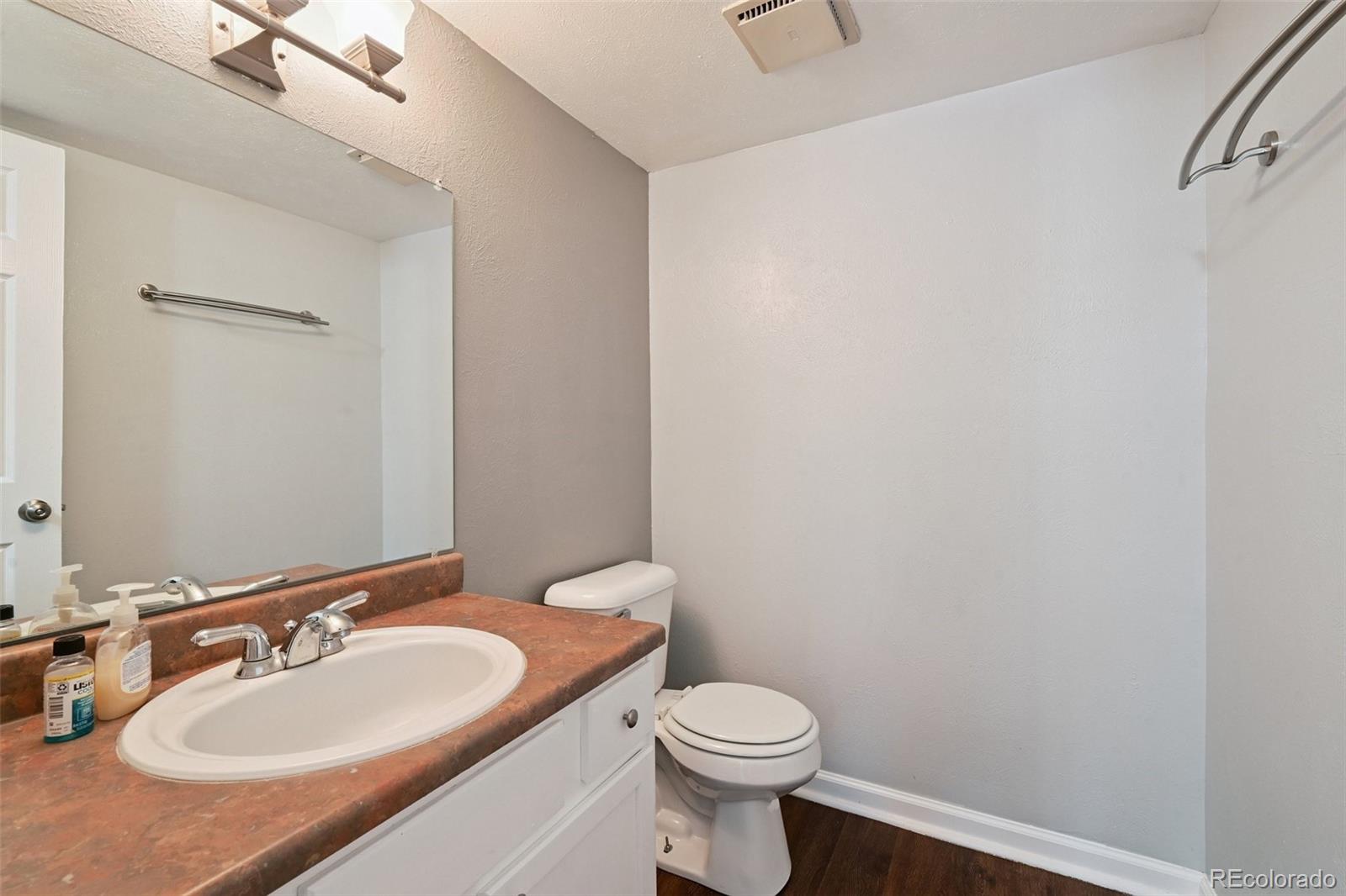 MLS Image #17 for 1583 s dearborn street,aurora, Colorado