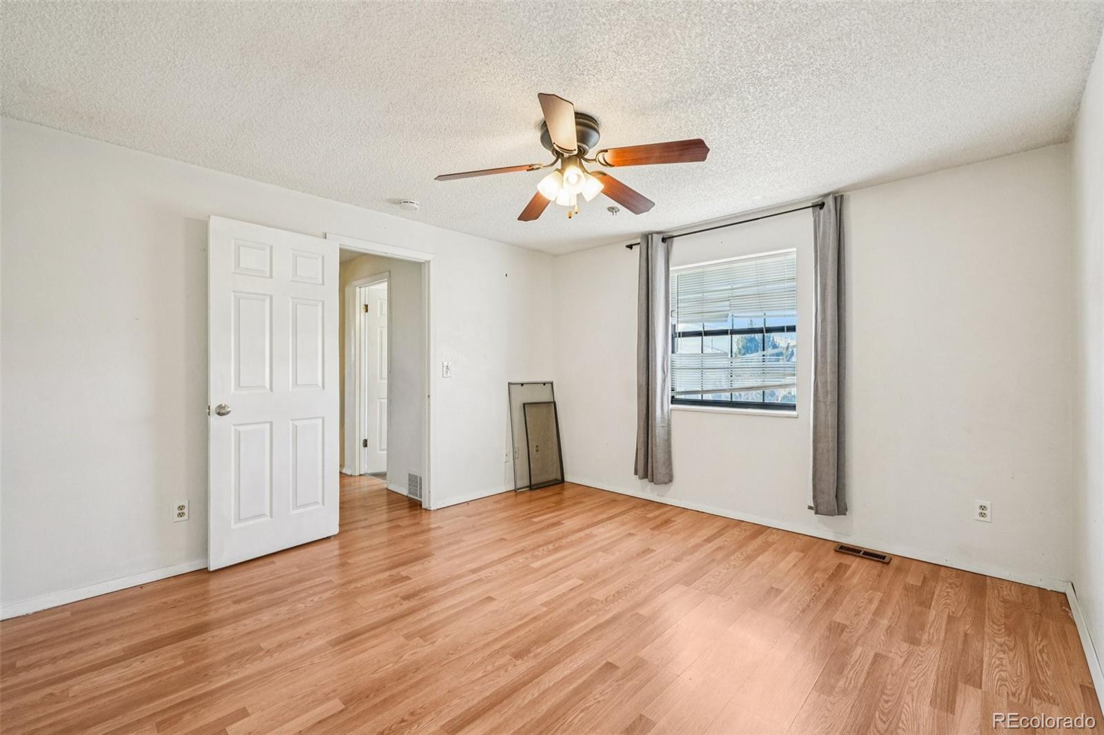 MLS Image #25 for 2212 s decatur street,denver, Colorado